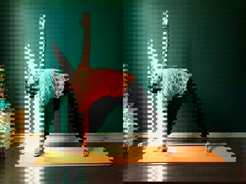 2 5 Emad Yogi NE Iadans0a Unsplash